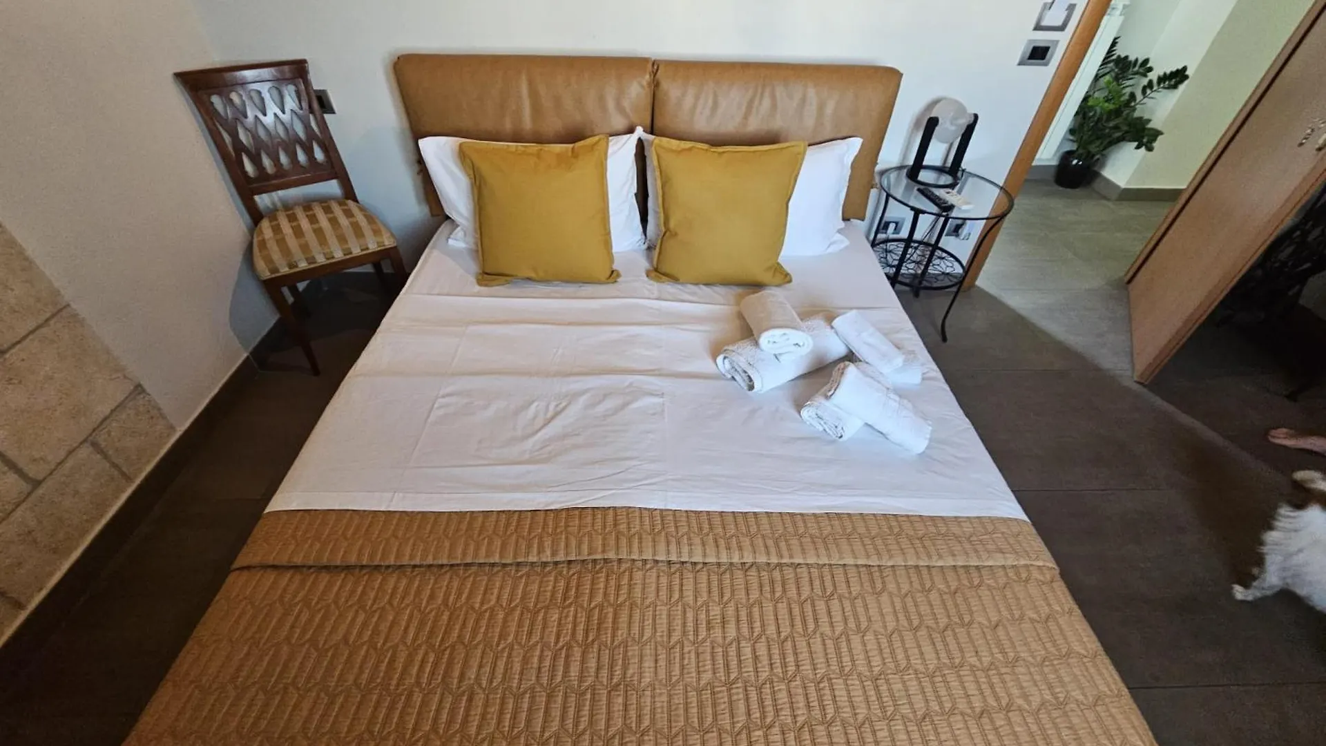 Apartment Ferienwohnung Mansarda Valu Neapel Italien